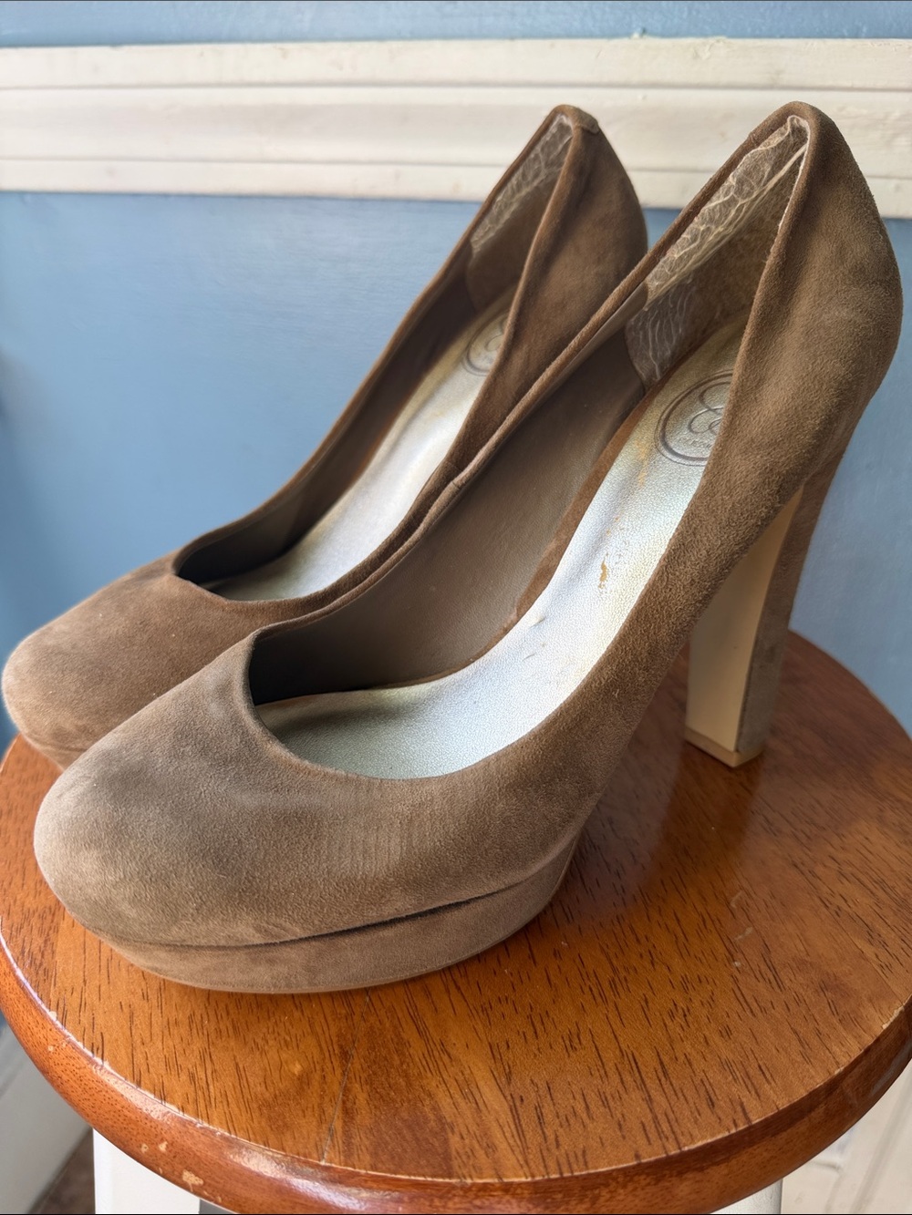 Jessica Simpson Taupe Suede Platform Pumps